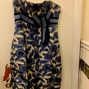 BCBG Maxazaria Woman’s size 4 dress